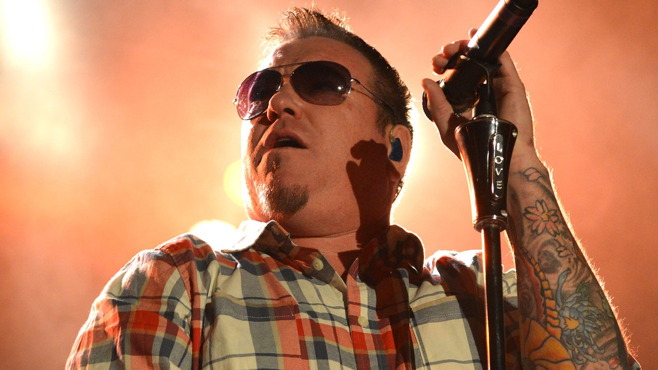 Le leader de Smash Mouth, Steve Harwell, est décédé à 56 ans