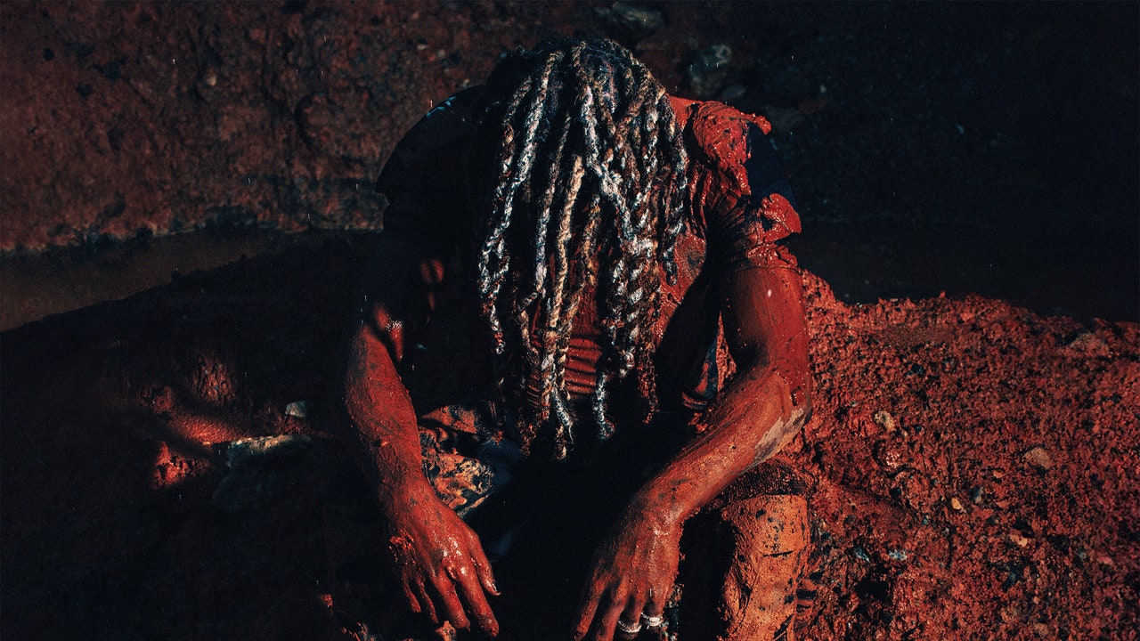 Critique de l'album Destroy Lonely : LOVE LASTS FOREVER