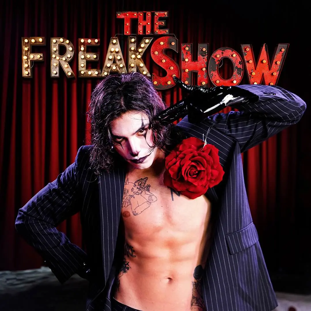 NASKA sort « The Freak Show » le 11 octobre