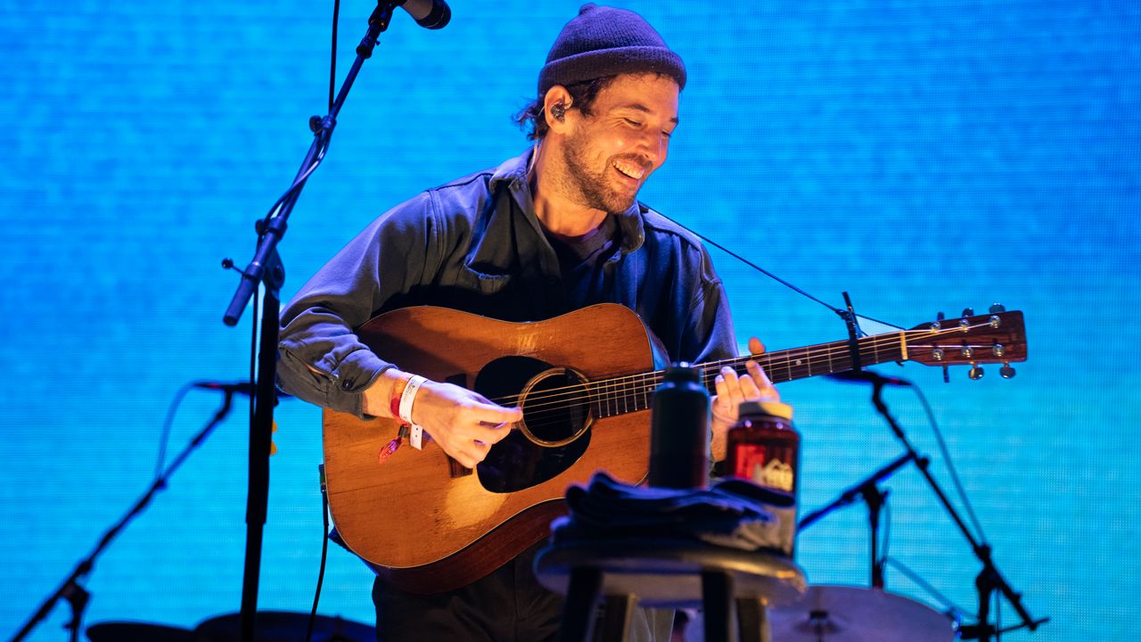 Fleet Foxes reprend "Angel in the Snow" d'Elliott Smith : écoutez