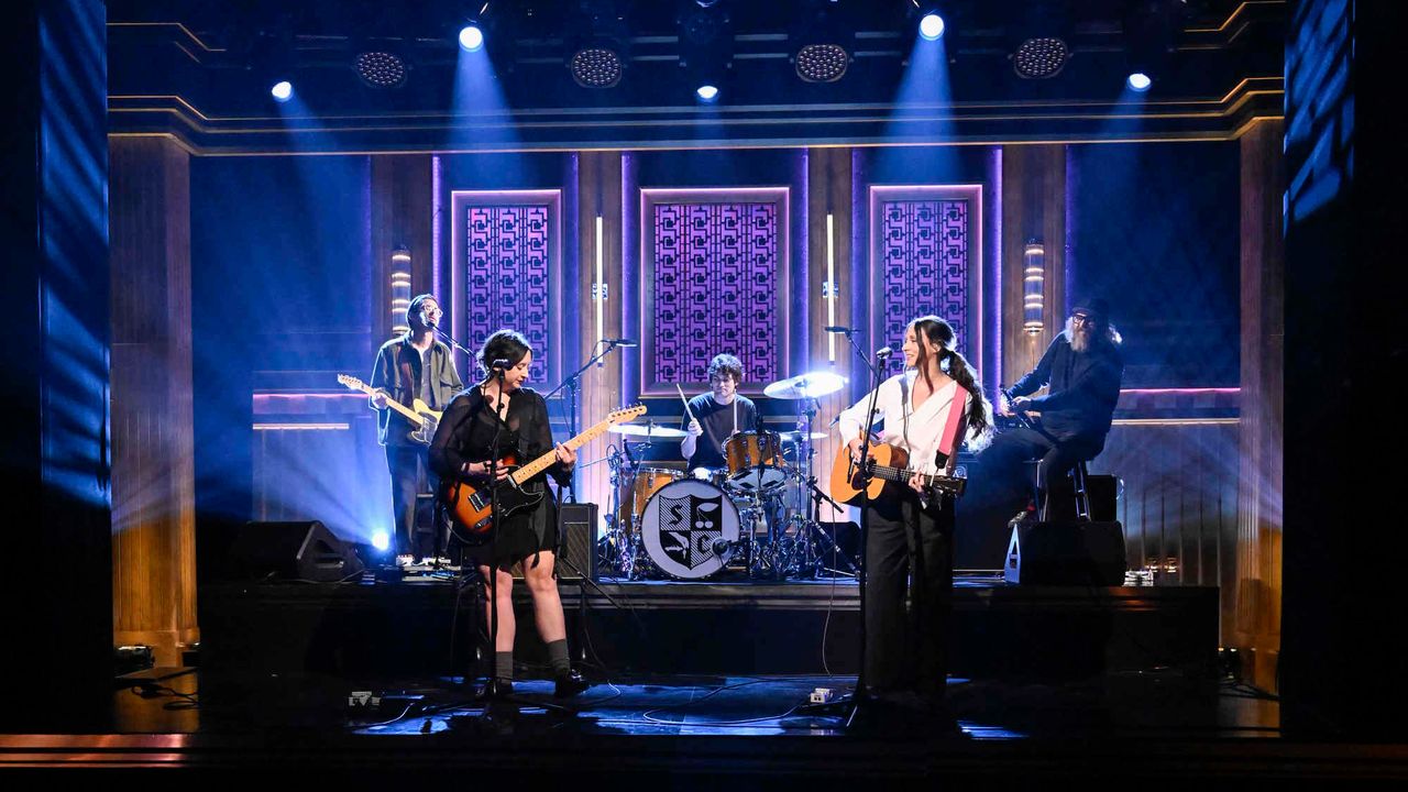 Regardez Snocaps interpréter « Coast » sur Fallon