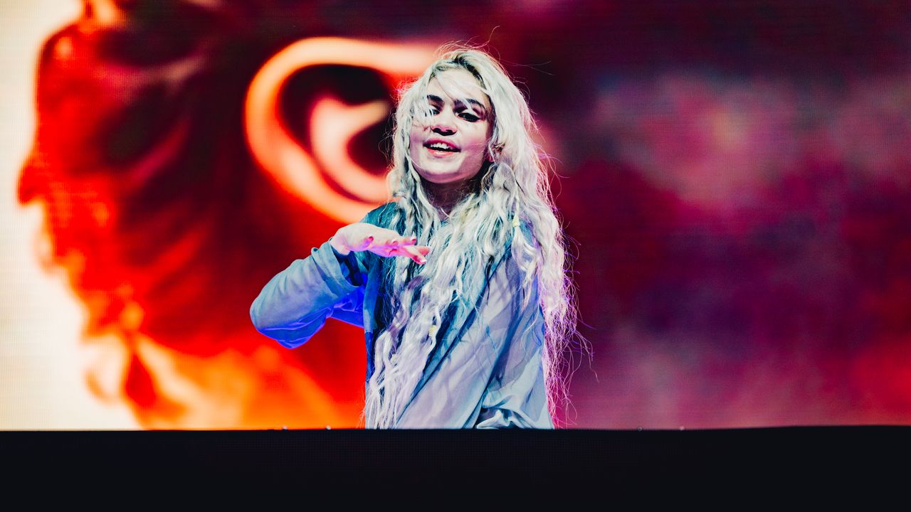 Grimes dit qu'elle a fait un album intitulé Psy Opera