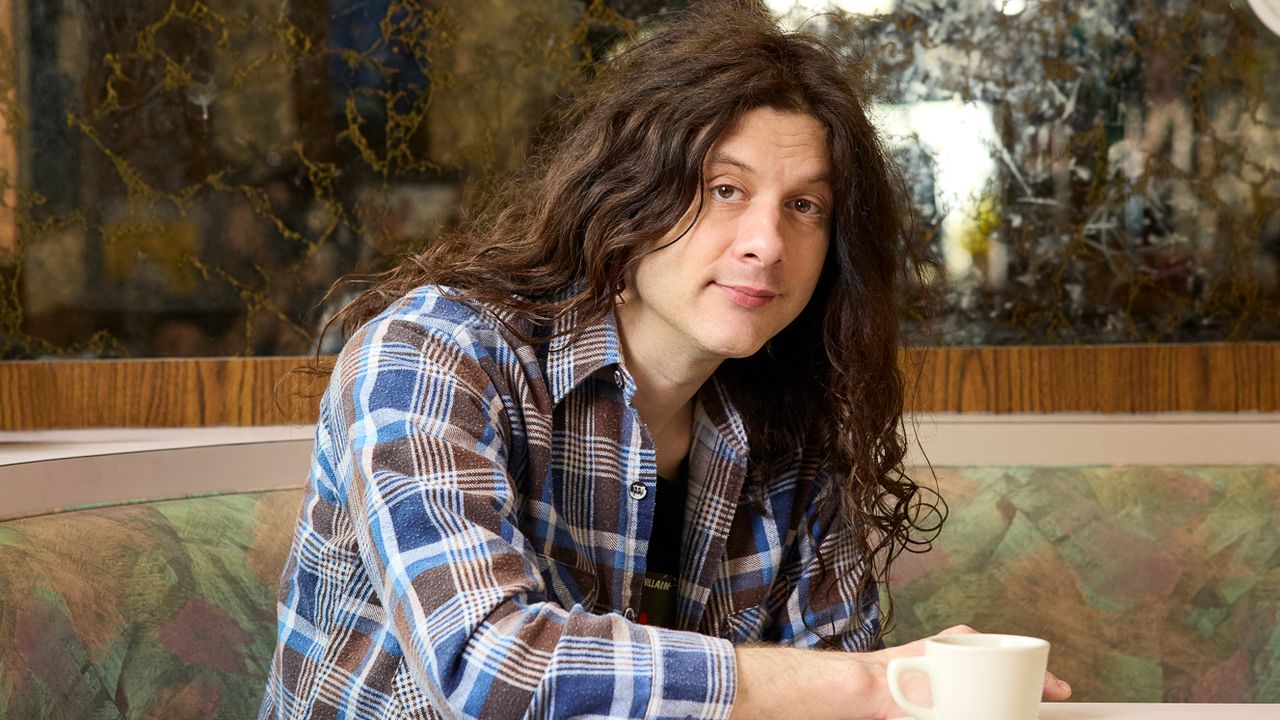 Kurt Vile poursuit tout