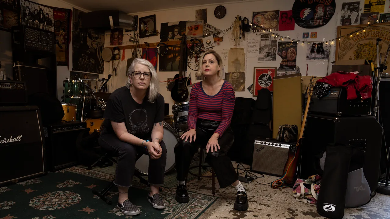 Heavens to Betsy se réunit pour sa première tournée en 32 ans